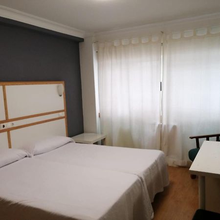 Hostal Mara Ла-Корунья Экстерьер фото