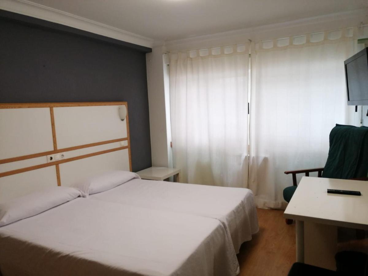 Hostal Mara Ла-Корунья Экстерьер фото