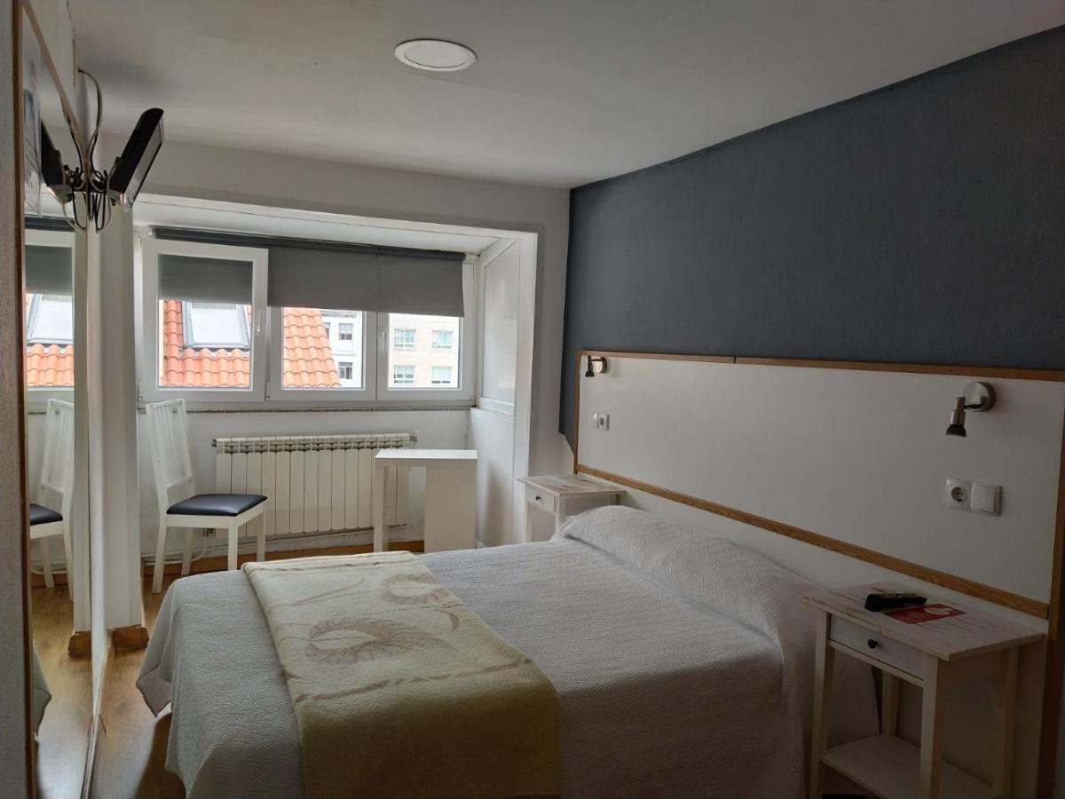 Hostal Mara Ла-Корунья Экстерьер фото